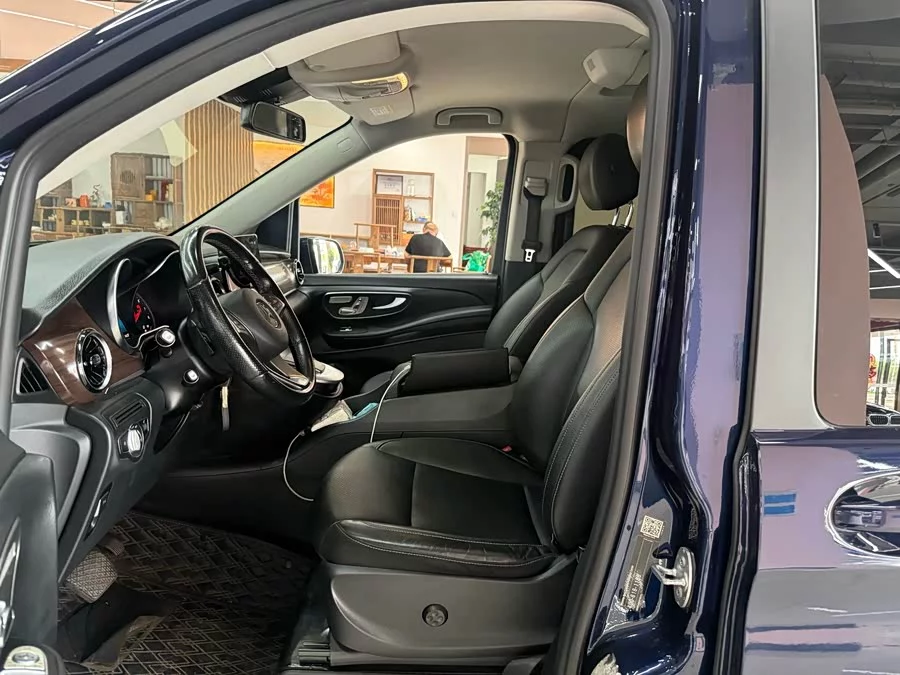 Mercedes Benz Class V