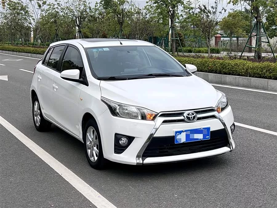 Toyota YARiS L