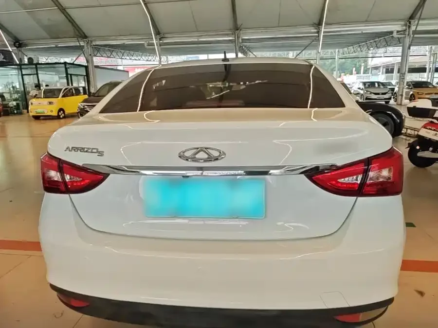Chery Arrizo 5