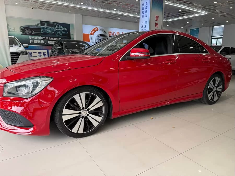 Mercedes-Benz CLA