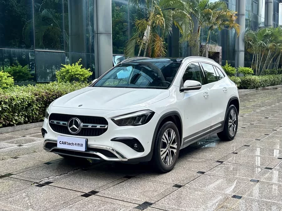 Mercedes Benz GLA