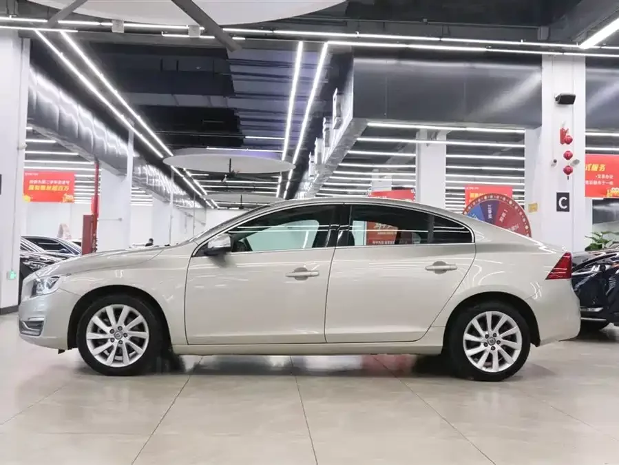 Volvo S60