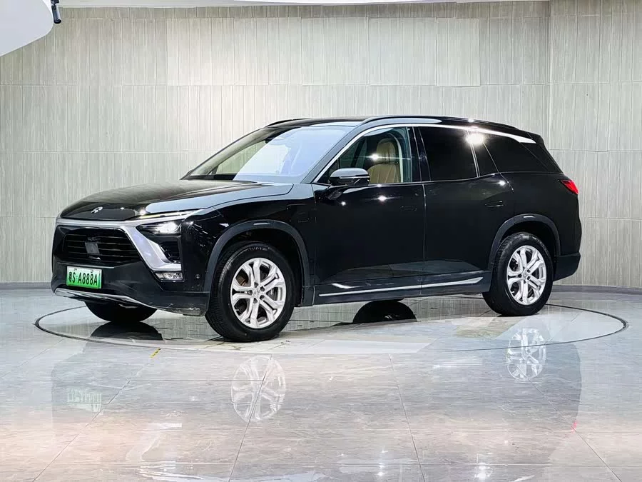 NIO ES8