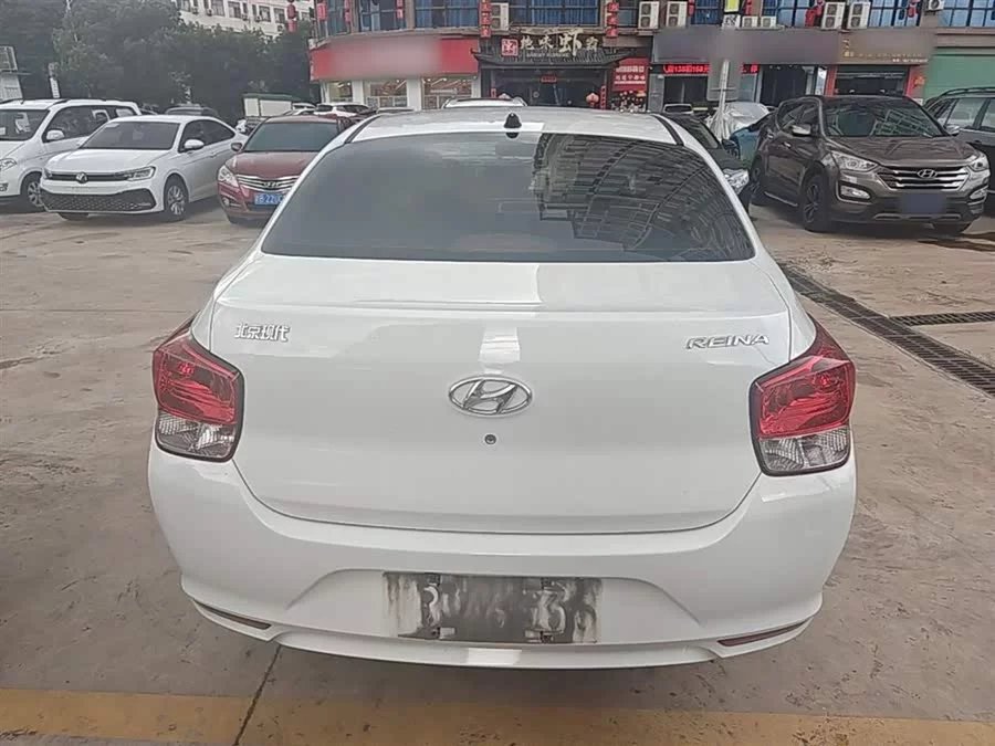 Hyundai Rena