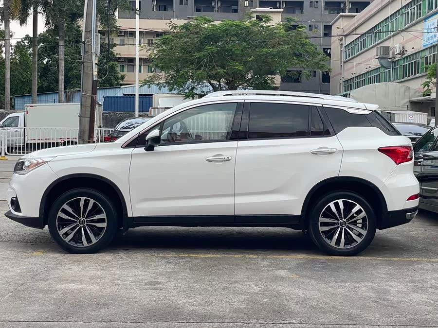 GAC Trumpchi GS4