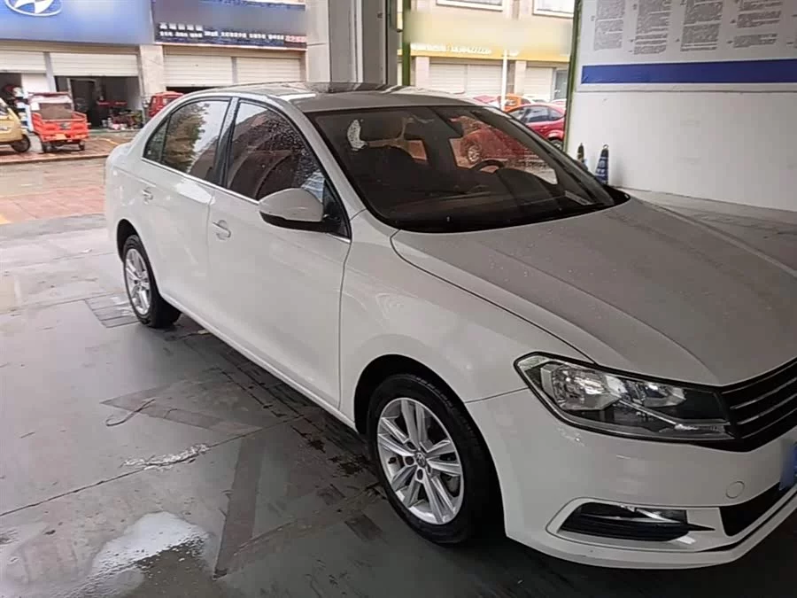 Volkswagen Santana