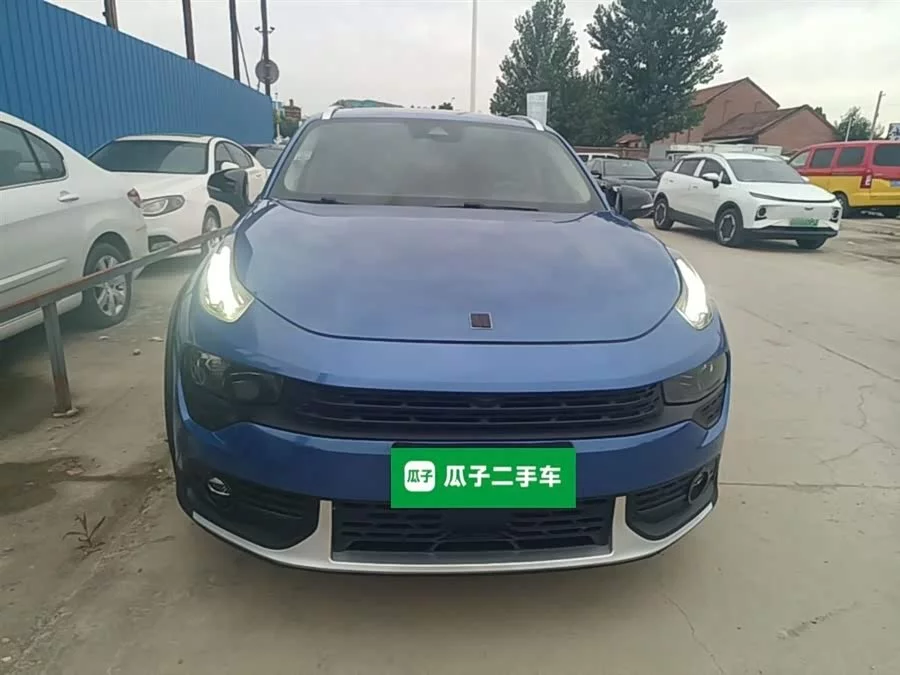 Lynk & Co 02