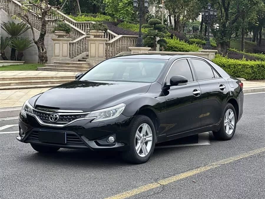 Toyota Reiz