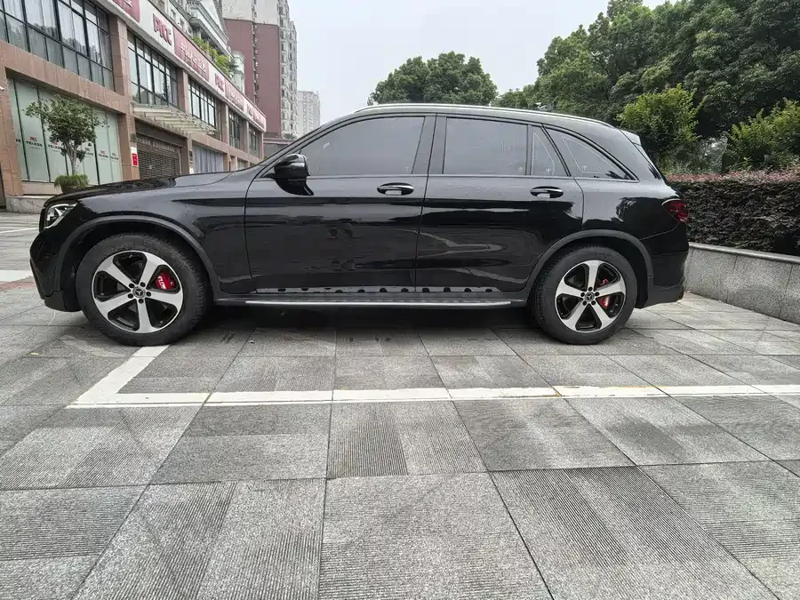 Mercedes Benz GLC