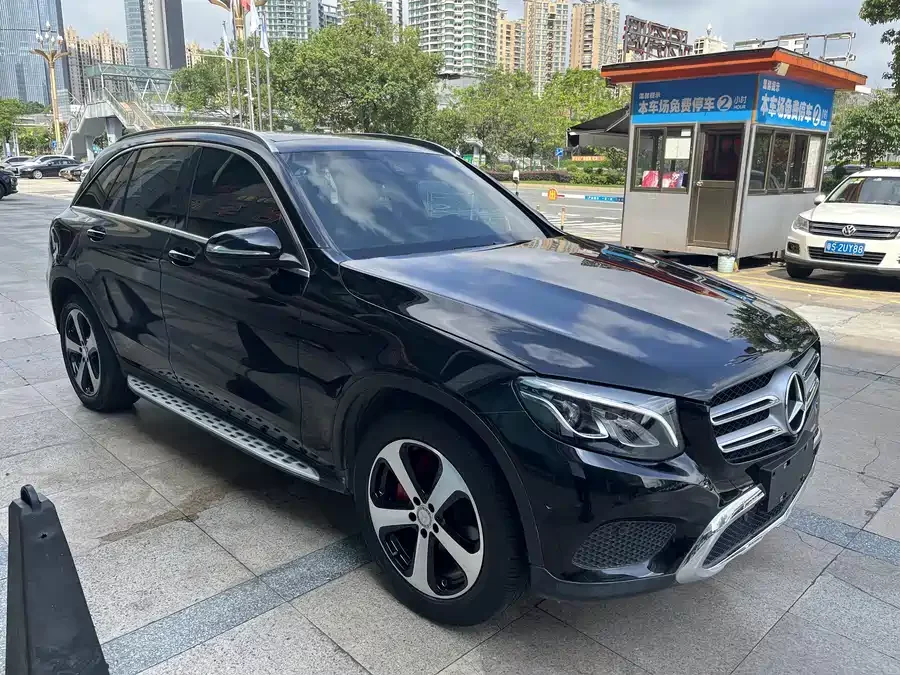 Mercedes Benz GLC