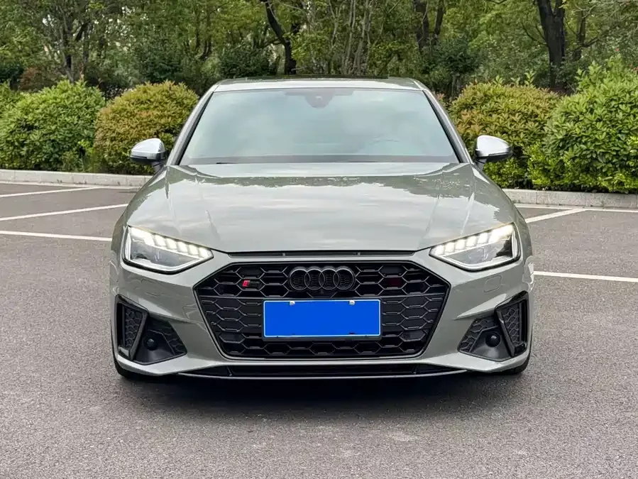 Audi S4