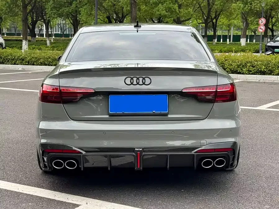 Audi S4