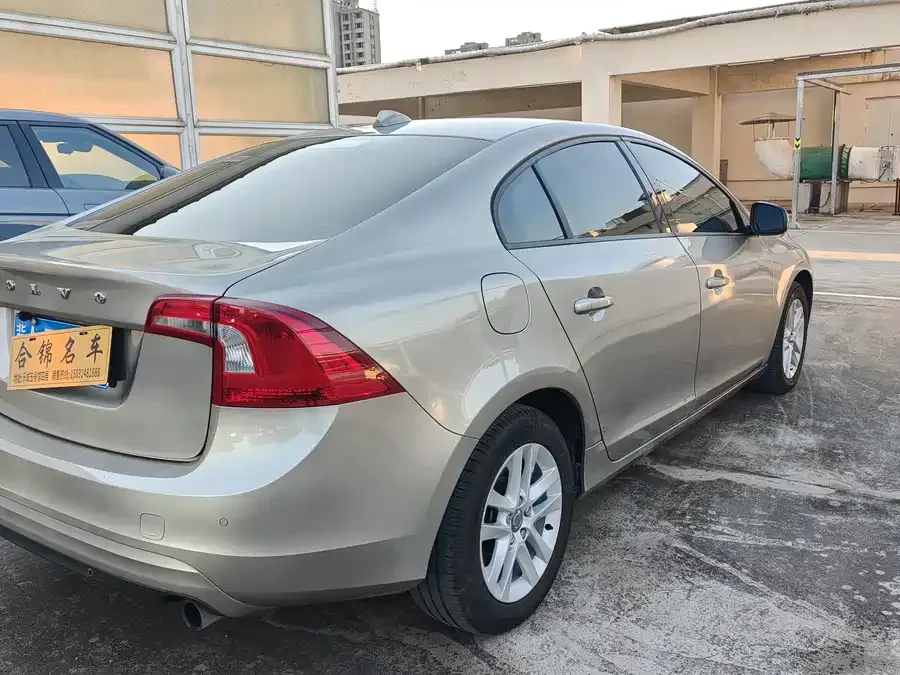 Volvo S60