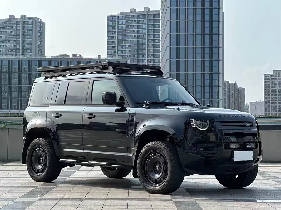 Land Rover guard