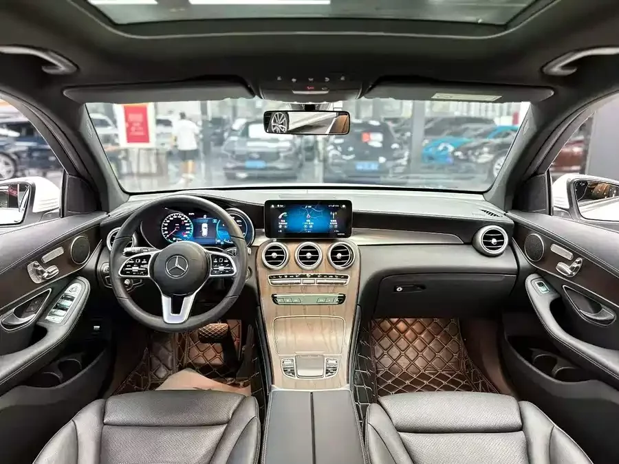 Mercedes Benz GLC