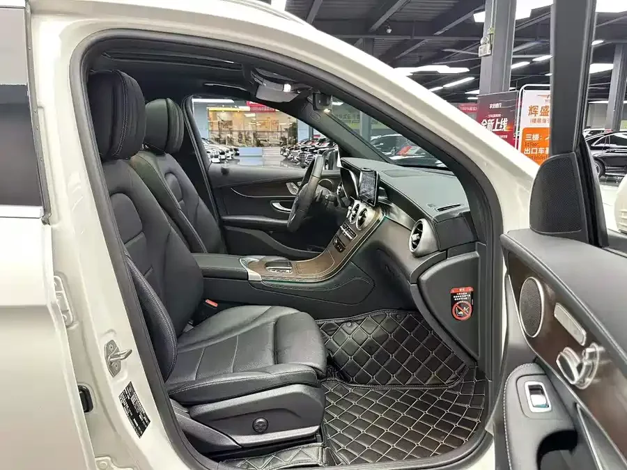 Mercedes Benz GLC