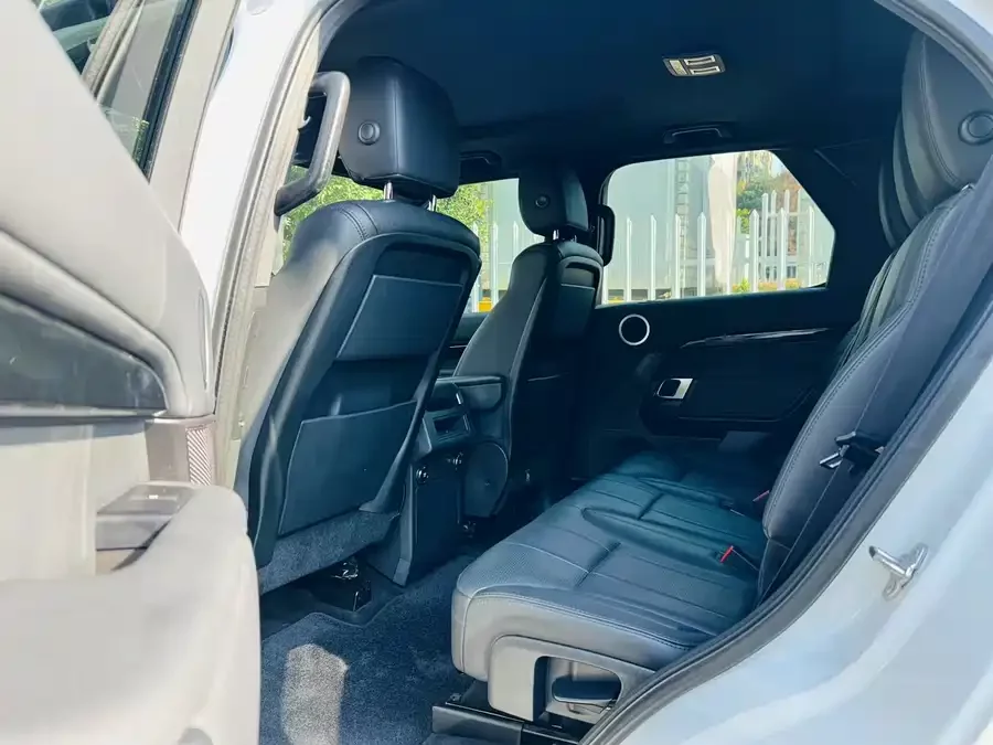 Land Rover finds