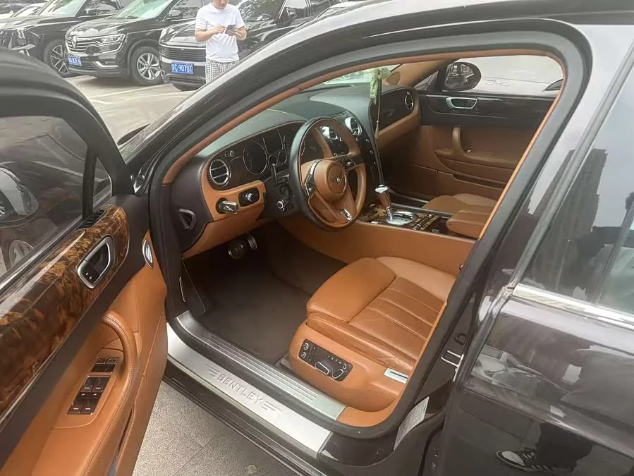 Bentley Flying Spur