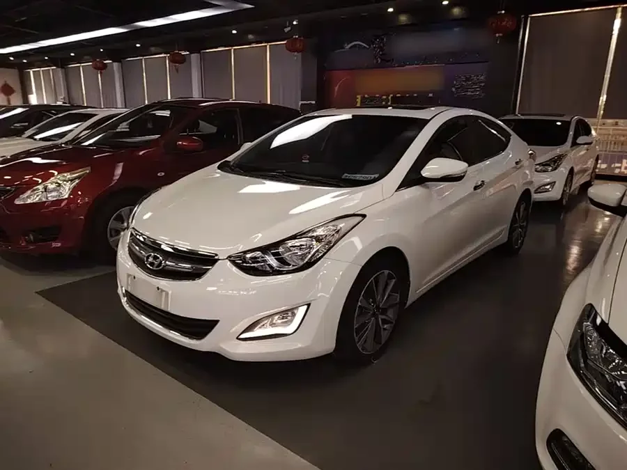 Hyundai Elantra
