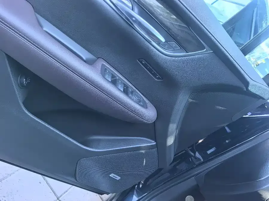 Cadillac XT6