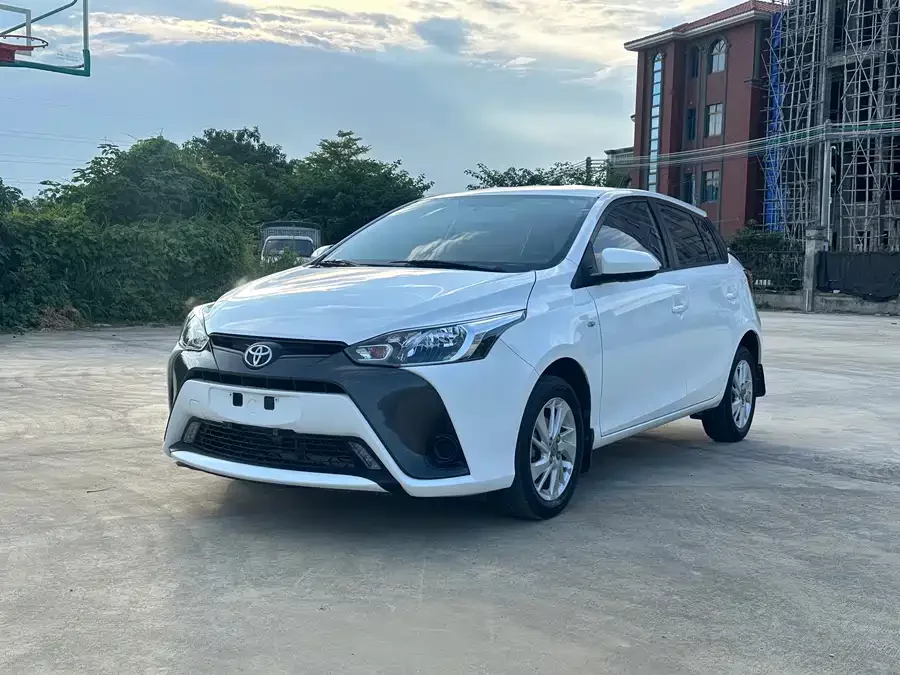 Toyota YARiS L