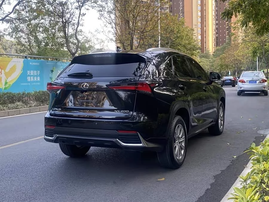 Lexus NX