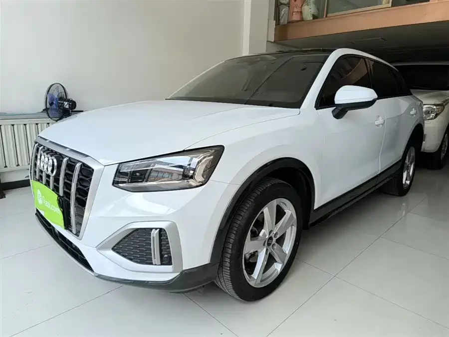 Audi Q2L