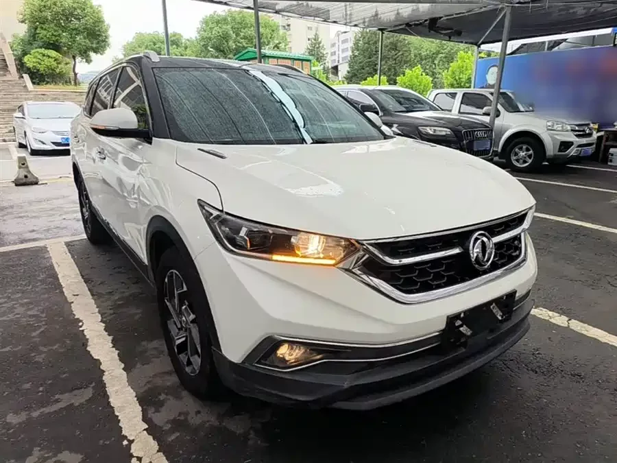 Dongfeng AX7