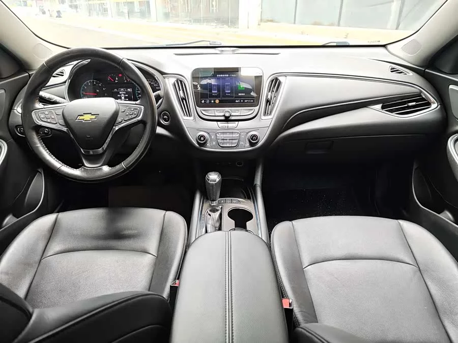 Chevrolet Malibu XL