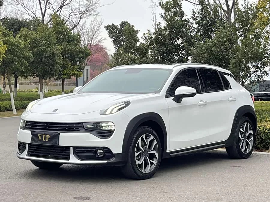 Lynk & Co 02