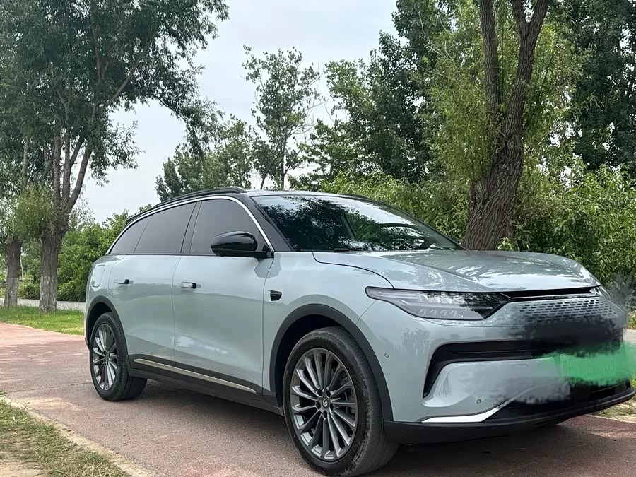 Leapmotor C11