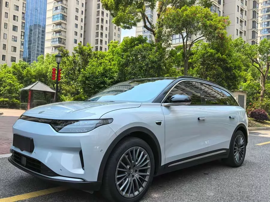 Leapmotor C11
