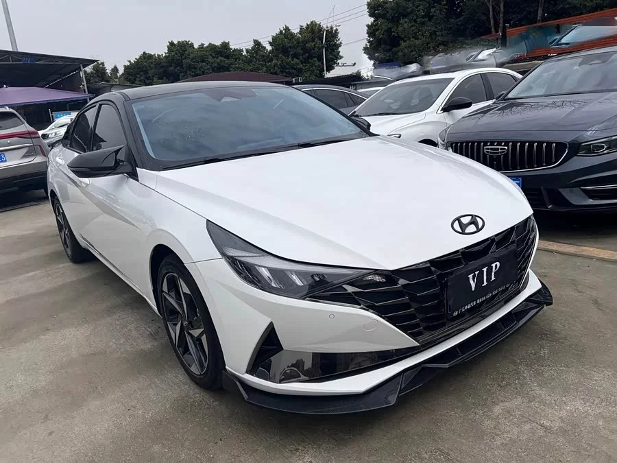 Hyundai Elantra