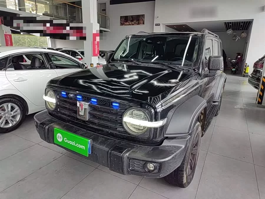 TANK 300