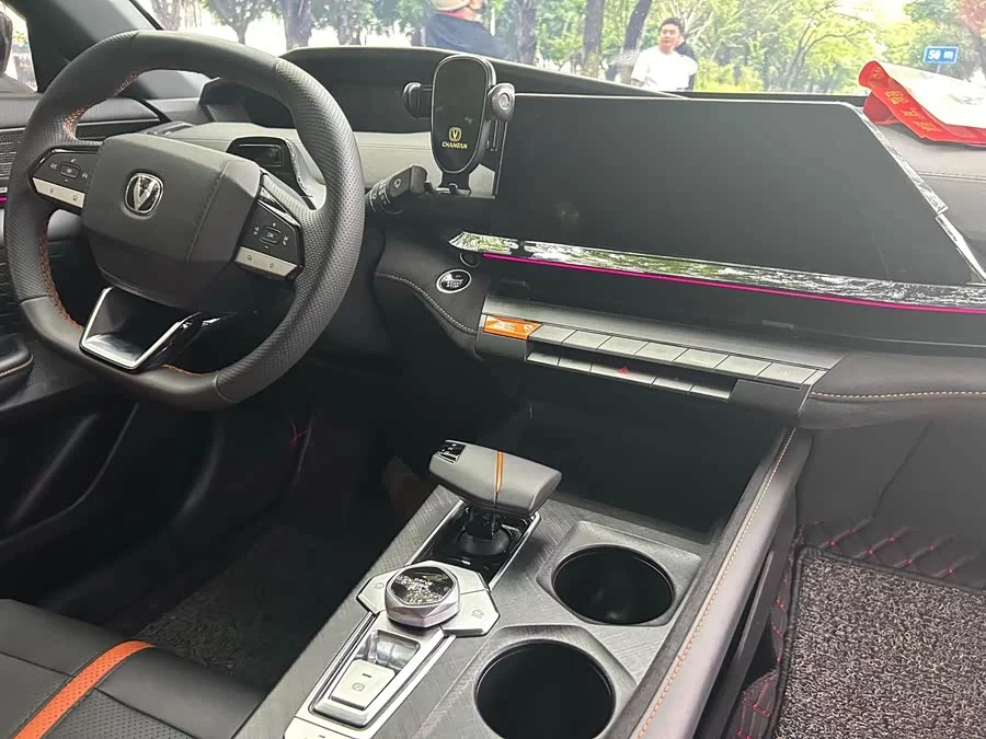 Changan UNI-V