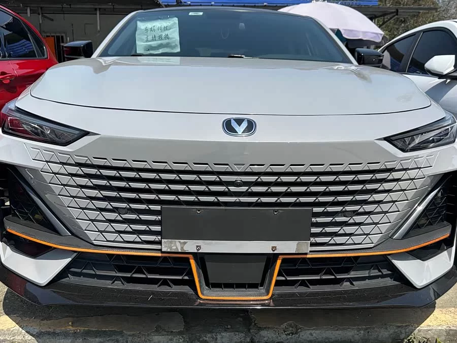 Changan UNI-V