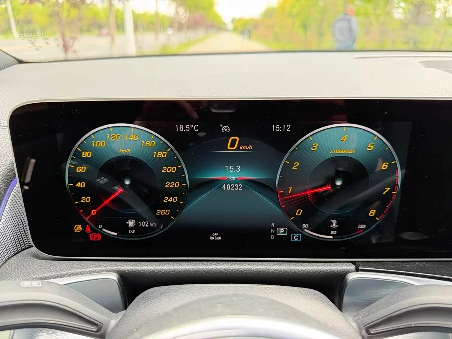 Mercedes Benz GLB
