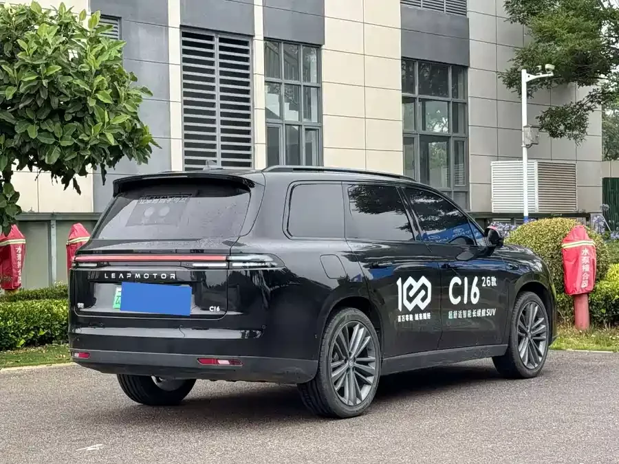 Leapmotor C16
