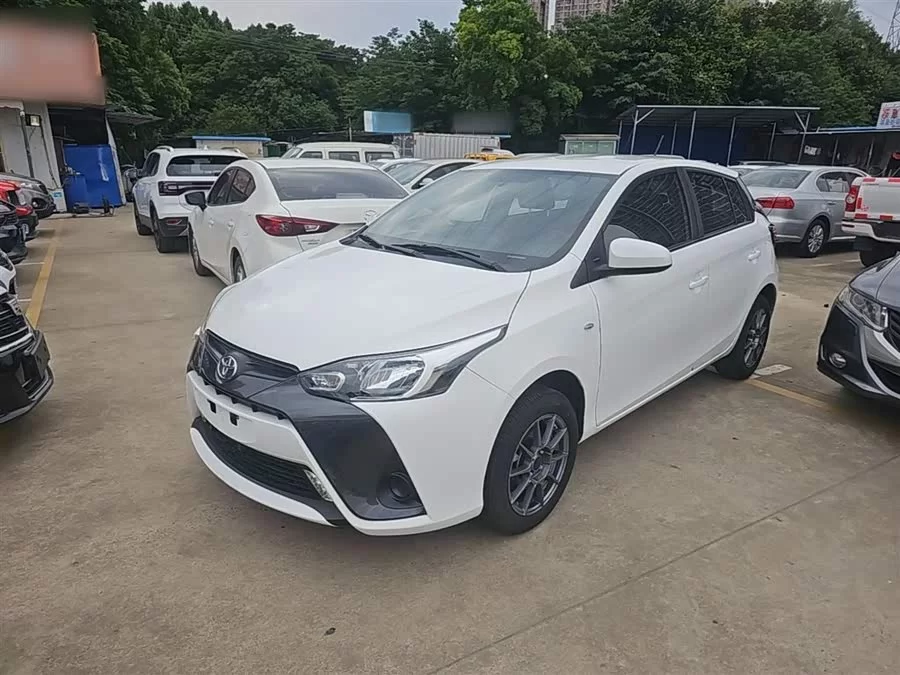 Toyota YARiS L