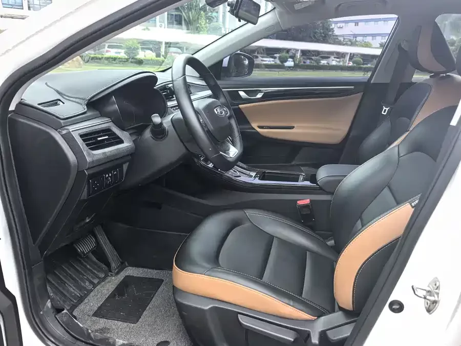 Geely Emgrand GL