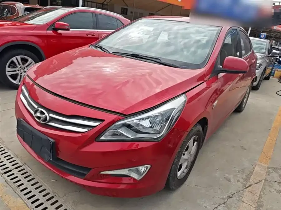 Hyundai Rena