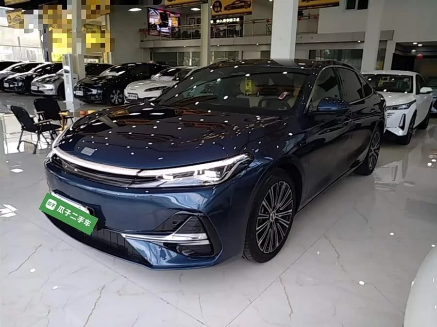 Geely Galaxy A7 EM