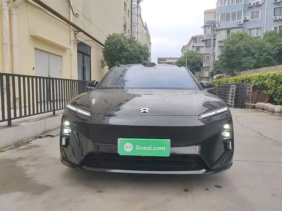NIO ET5T