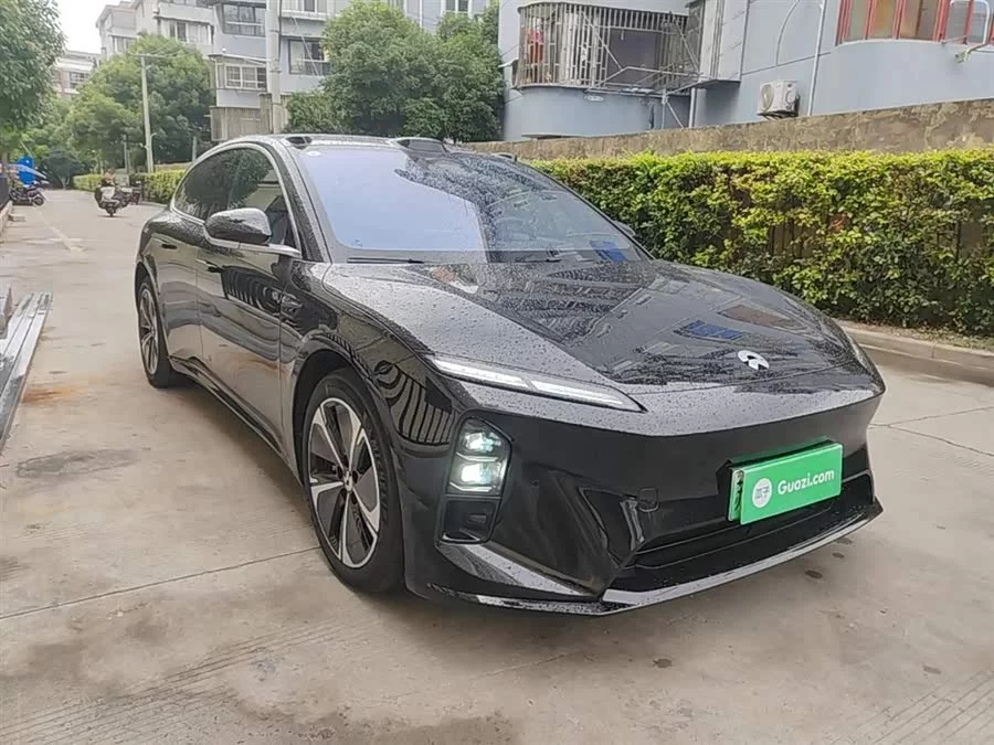 NIO ET5T