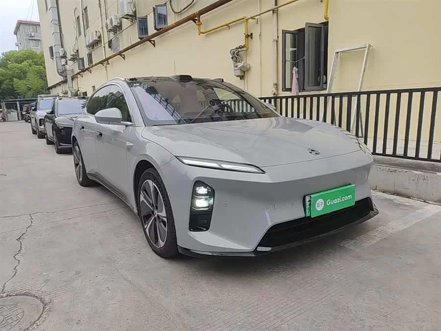 NIO ET5T