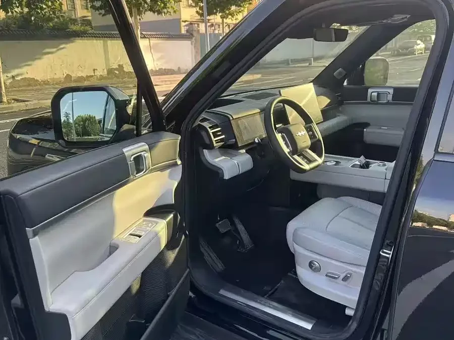BYD Leopard Titanium 7