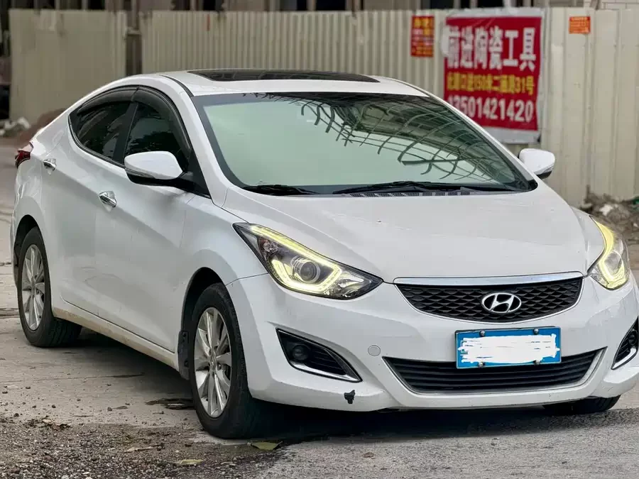 Hyundai Elantra