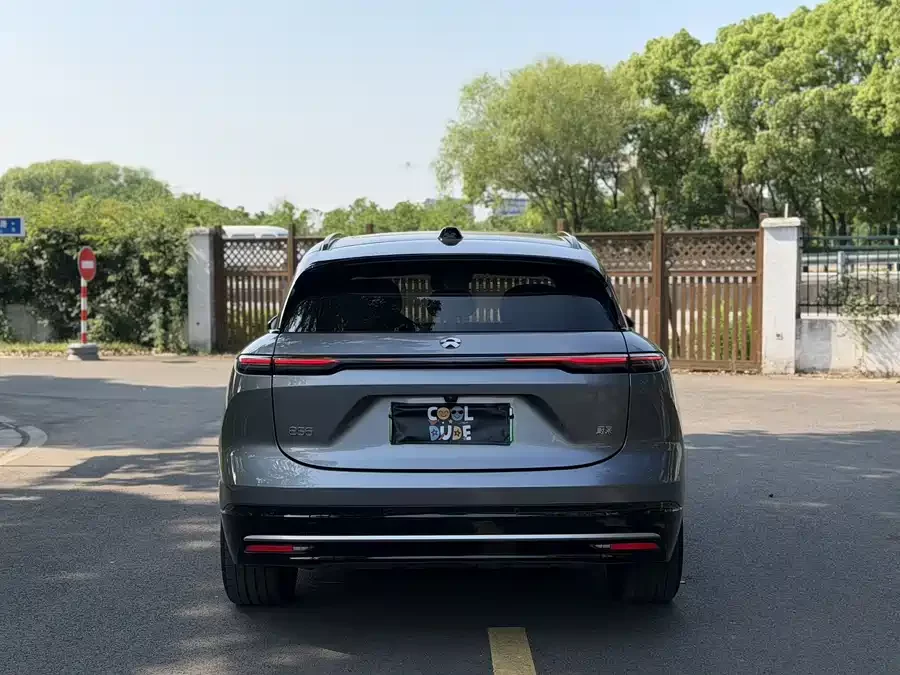 NIO ES6