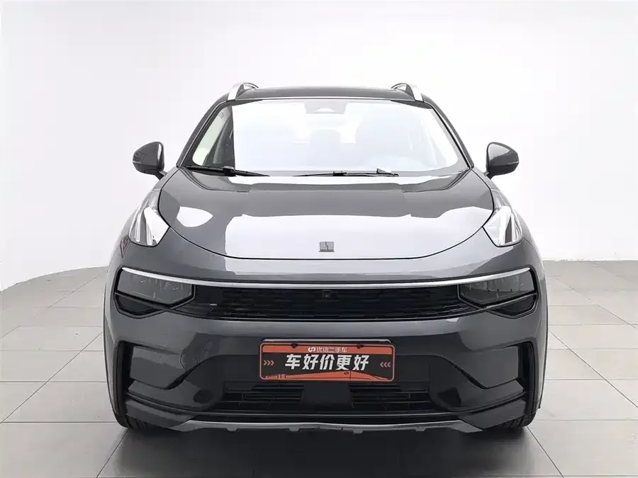 Lynk & Co 01