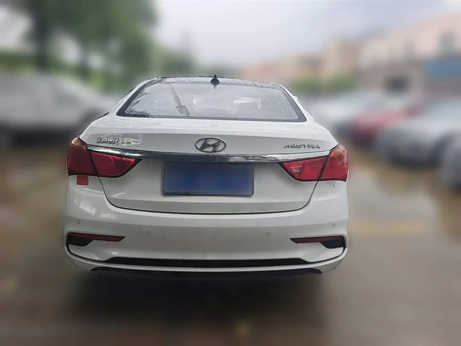 Hyundai Mistra